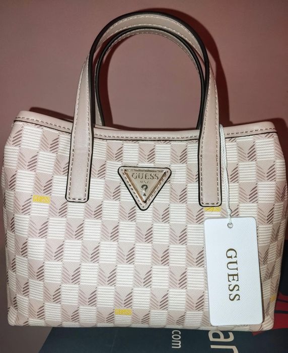 Чанта guess дамска нова