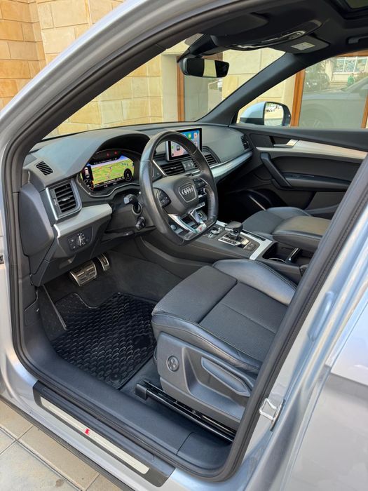 Audi Q5 • S-Line • Quattro • Matrix • Virtual • Pano • Keyless • Piele