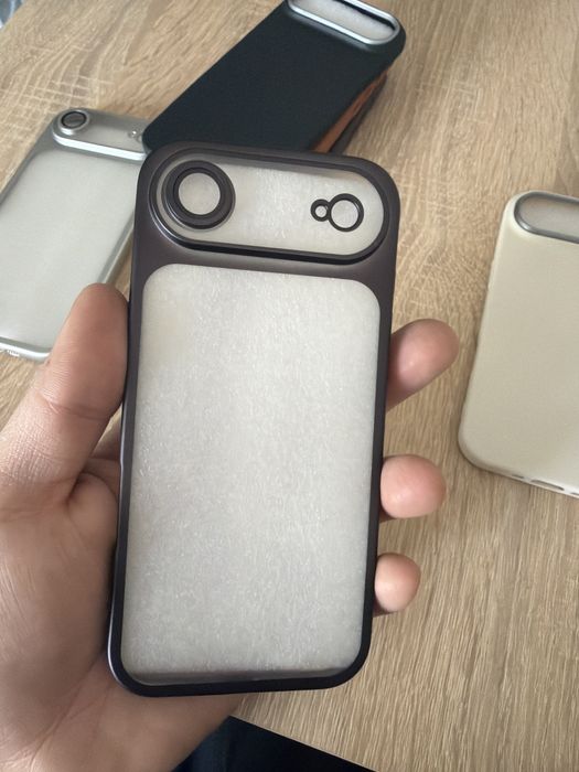 Huse Iphone 17 Air Silicon(piele)