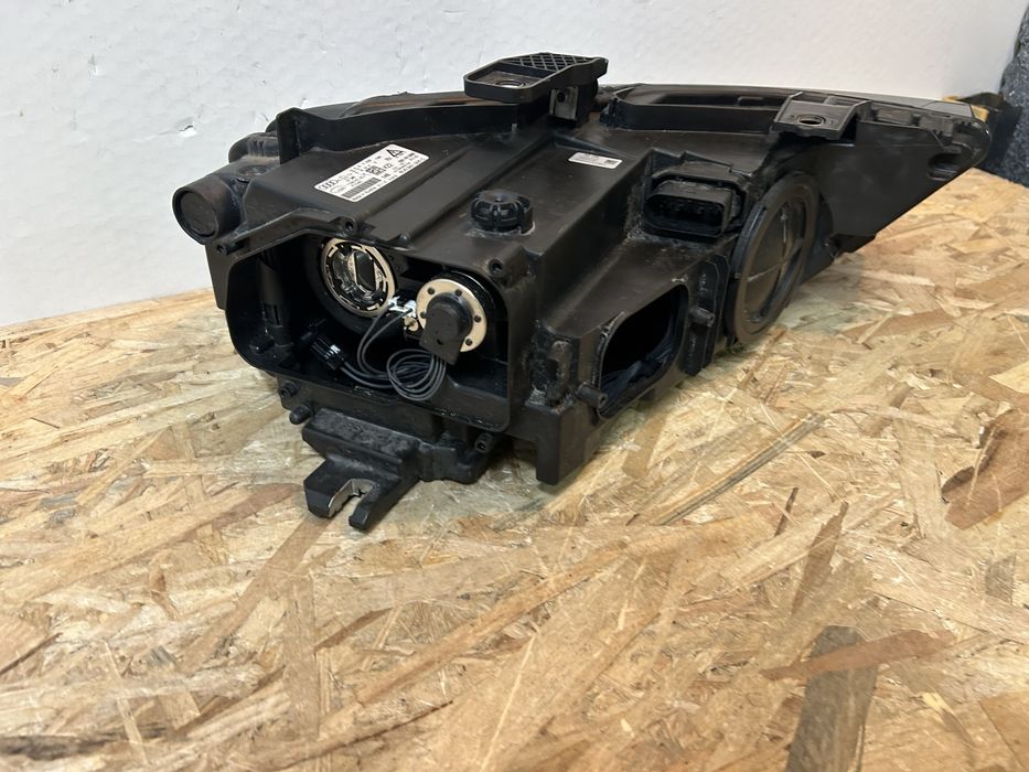 Far Faruri Audi Q3 facelift bi xenon 8U0941005C