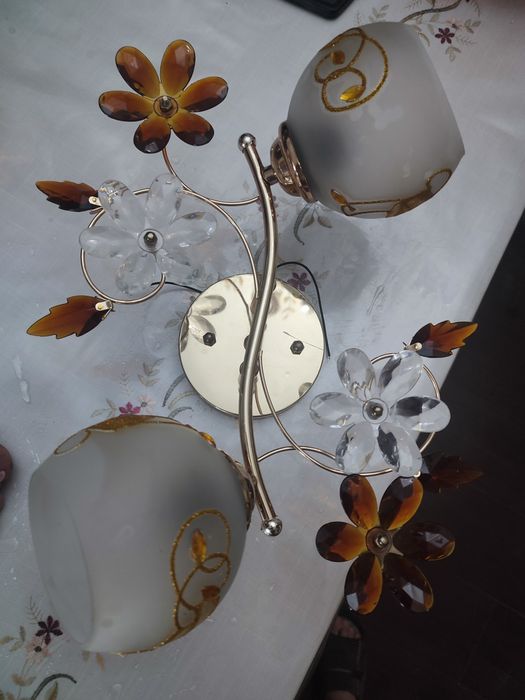 Продам люстру...