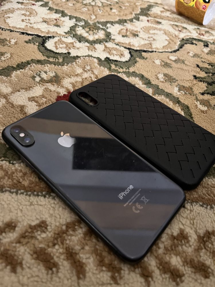 Iphone xs 64g 60000тг торг есть