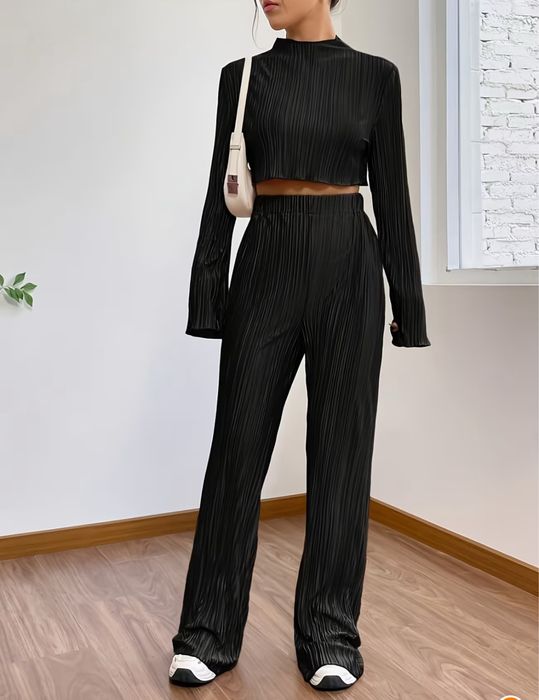 Дамски плисиран комплект от две части