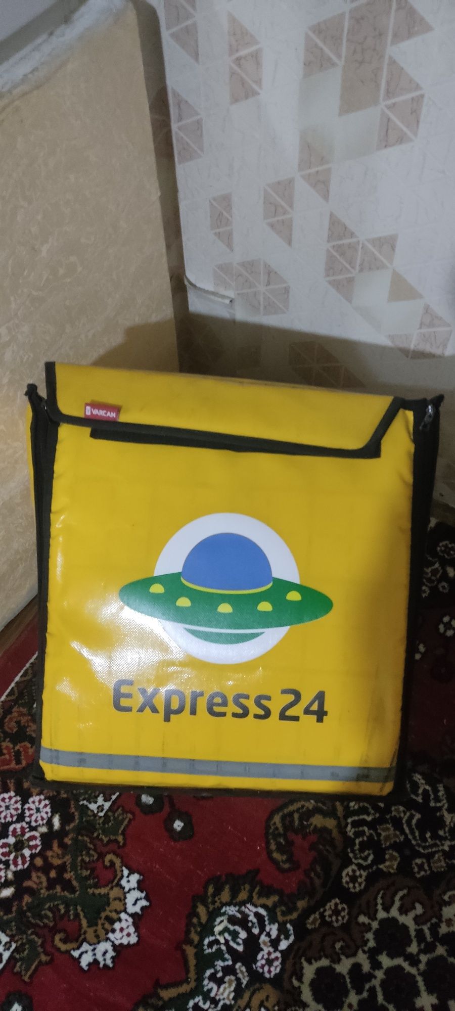SROCHNA express 24 sumka sotiladi 

ochna express 24 sumka sotiladi