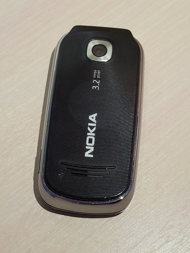 Продам Nokia 7230