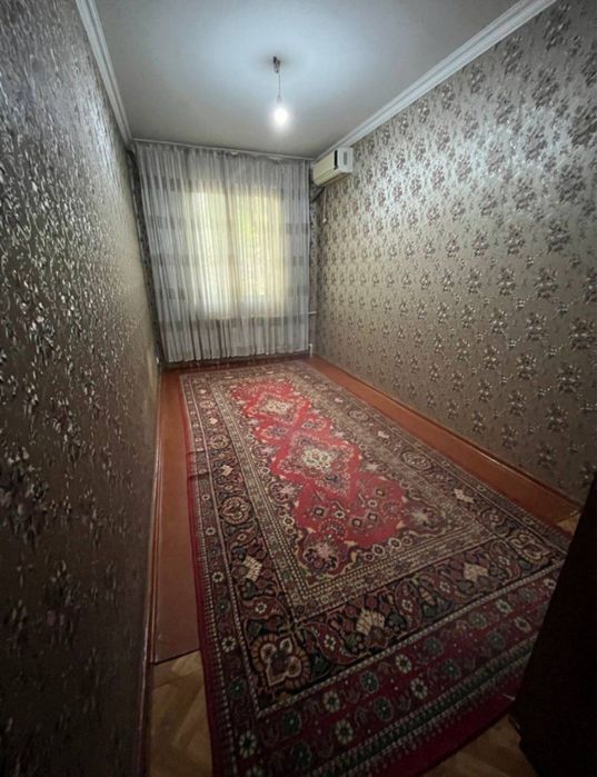 Срочно продается квартира Чиланзар 7 2/4/4