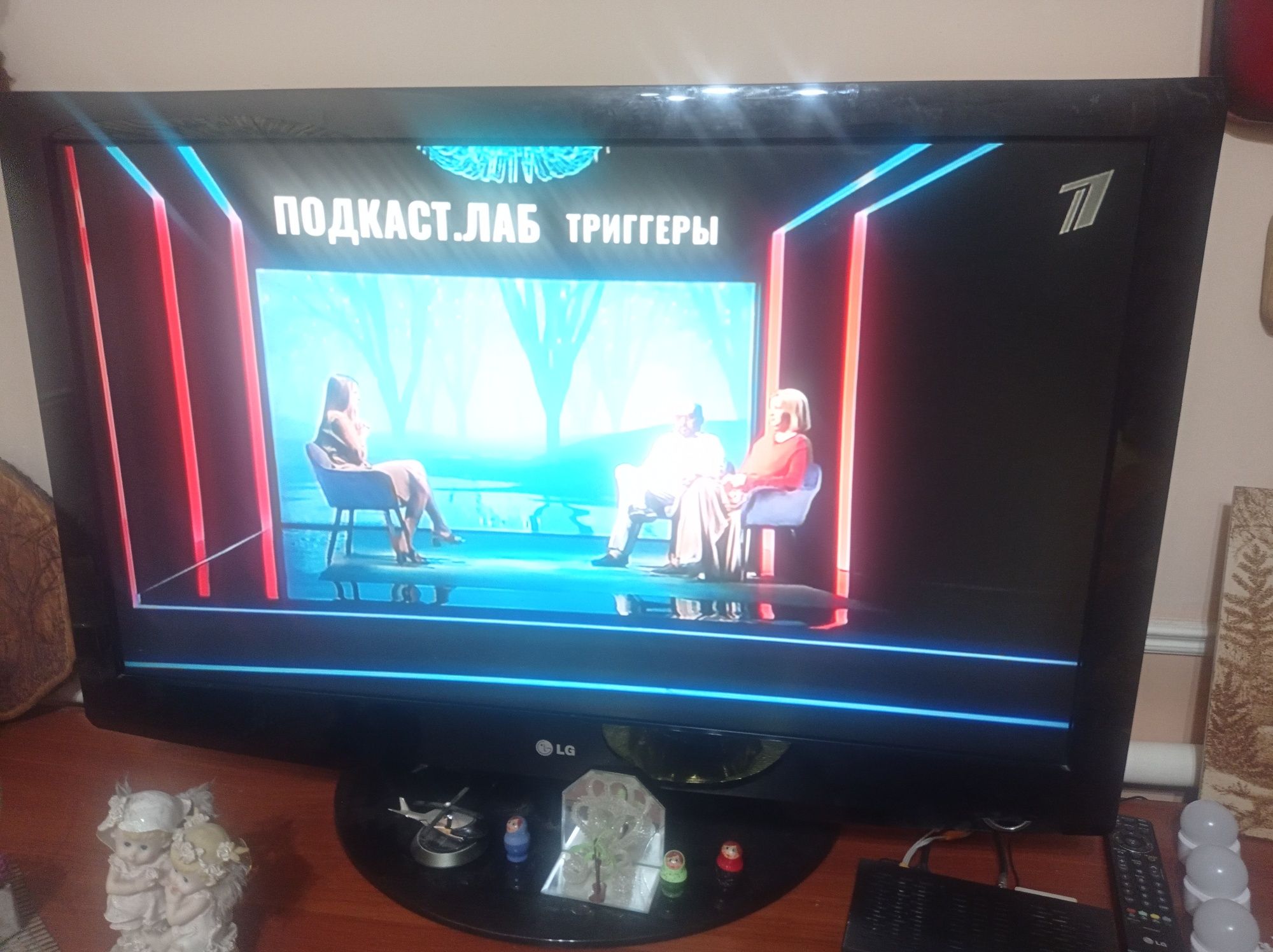 Продается LG телевизор 42 диогональ