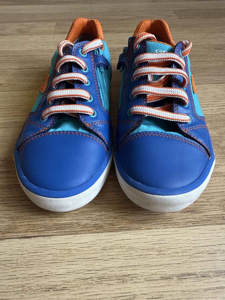 Обувки Nike и Geox
