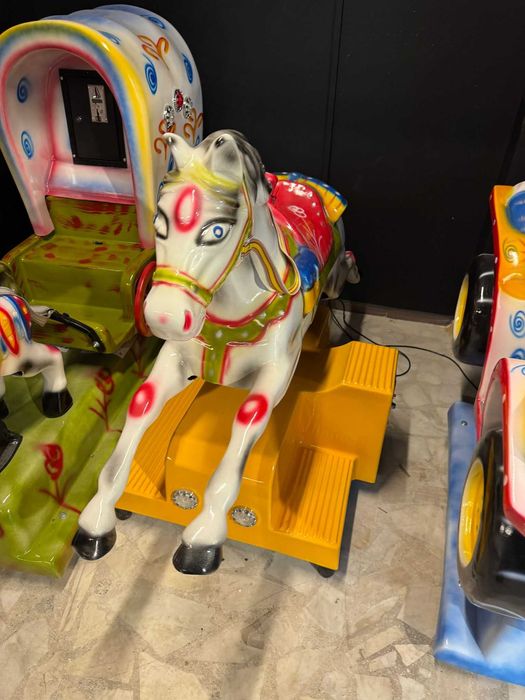 Vând jucării oscilante Kids ride