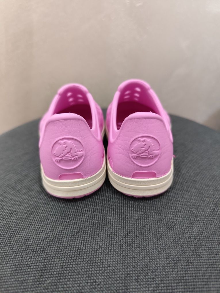 Crocs детски сандали за момиче