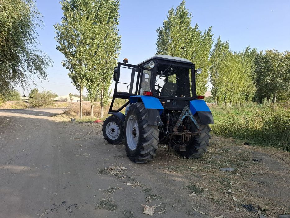 Belarus 1025 2 traktori sotilad 2021