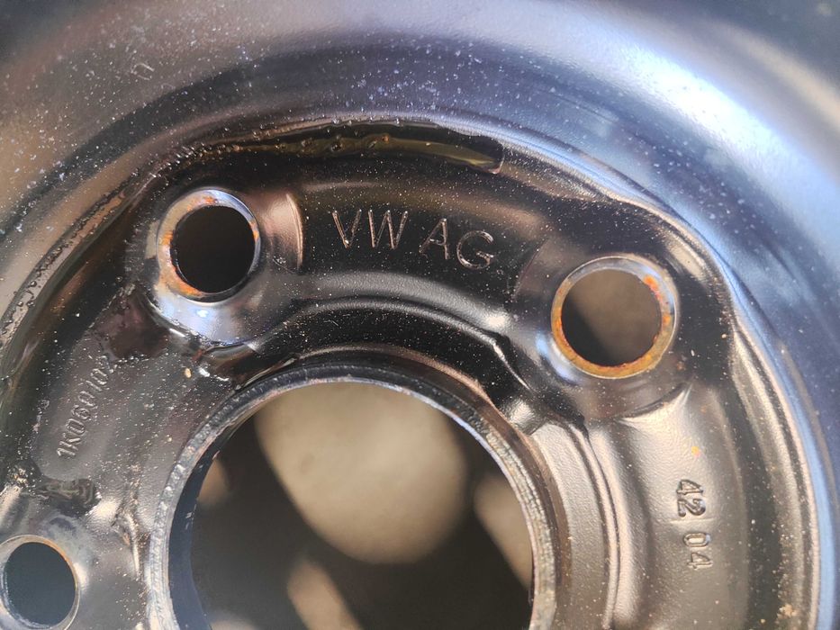 Резервна гума Патерица за Audi и Volkswagen 17цола