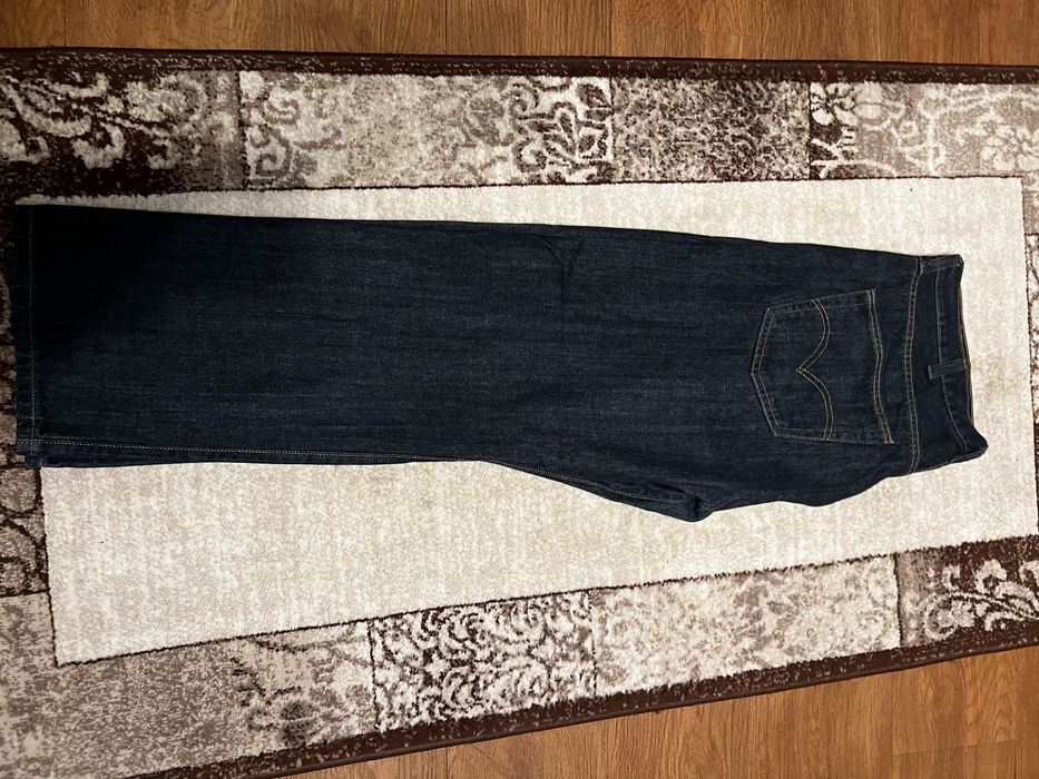 Blugi Levis din america Noi , cei cu nasturi , originali