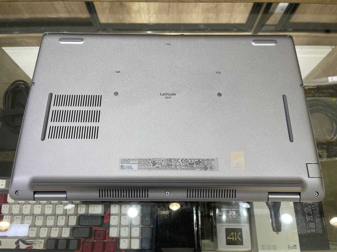 DELL Latitude 5531 Core i7-12800H ram 8 ssd 256