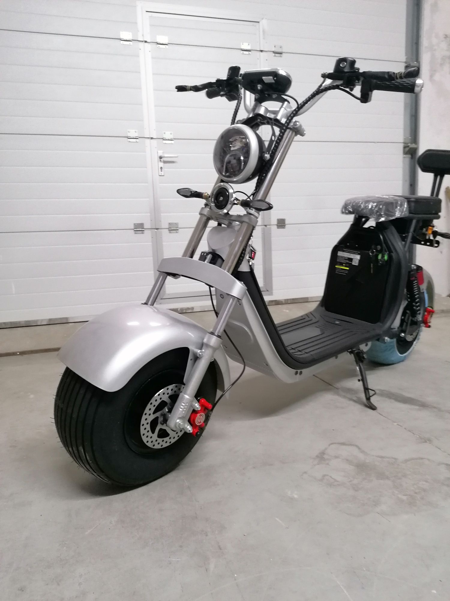 Scuter electric nou ShansuModel