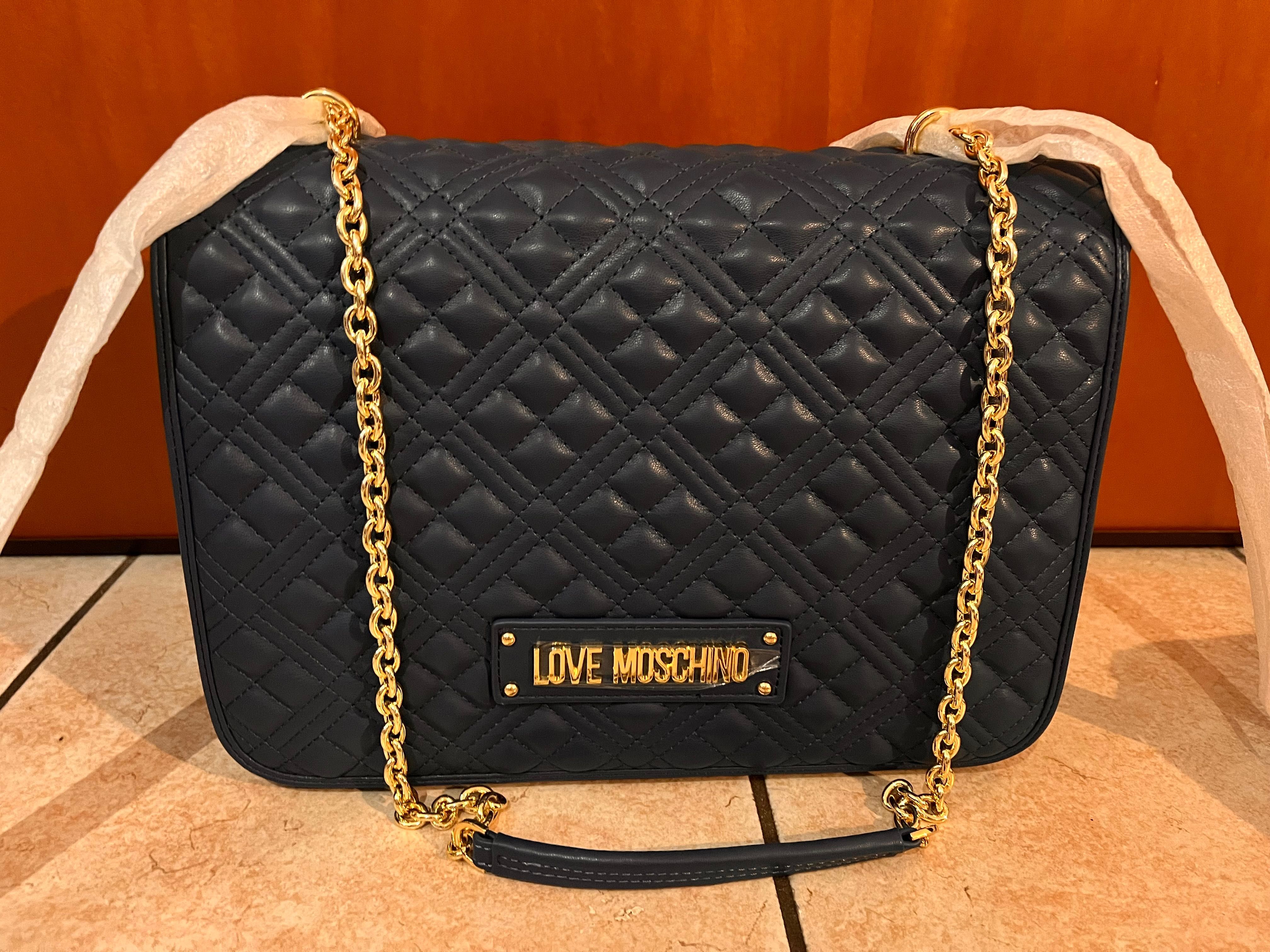 Moschino раница и бизнес чанта