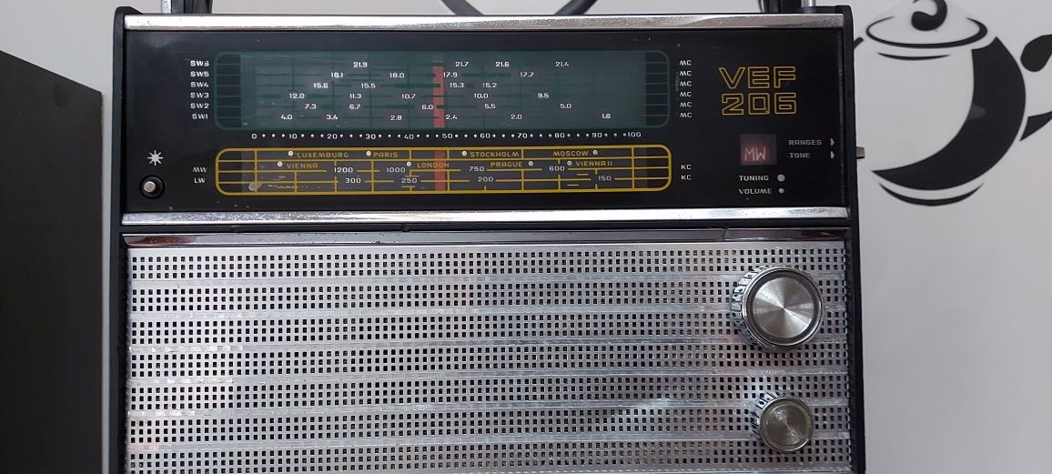 Radio portabil VEF 206