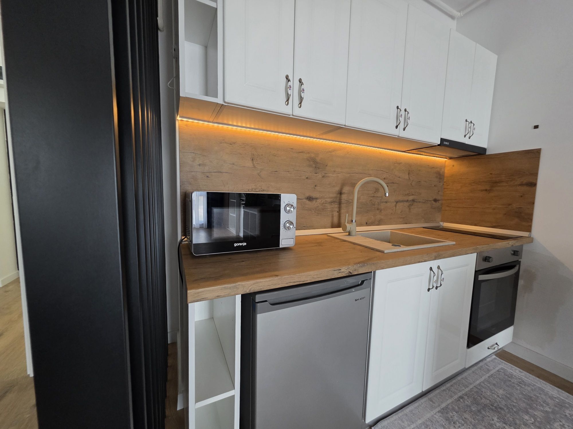 Studio de inchiriat pe termen scurt + parcare / Pipera