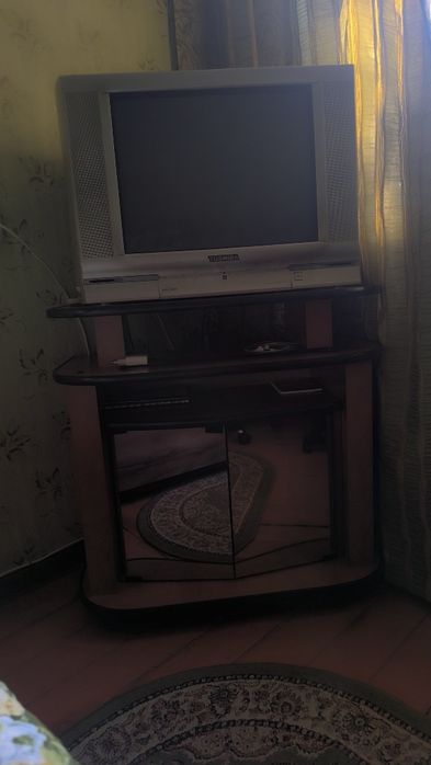 Тумба с телевизором Тошиба