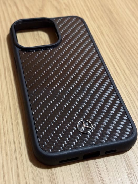 Карбонов кейс Mercedes iPhone 15 Pro Max Spigen