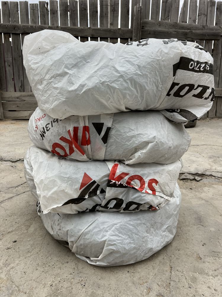 Продам почти новые шины 185/65 R14