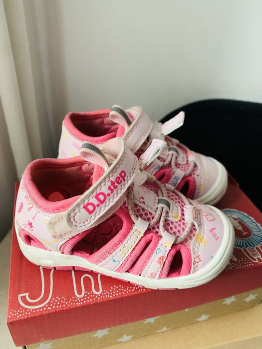 Sandale primii pasi dd steps