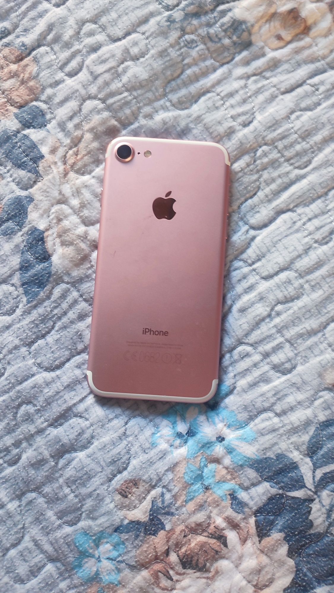 iPhone mobile 7 sotiladi