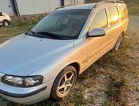 Volvo V70  2001. 2,4 Diesel