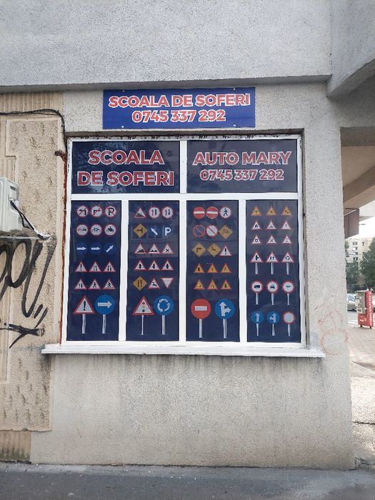 Reclama luminoasa, litere volumetrice, bannere