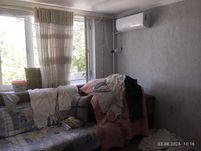 Безмаклер шерикликка квартира 1 угил болага коммуналька ичида. М.Улугб