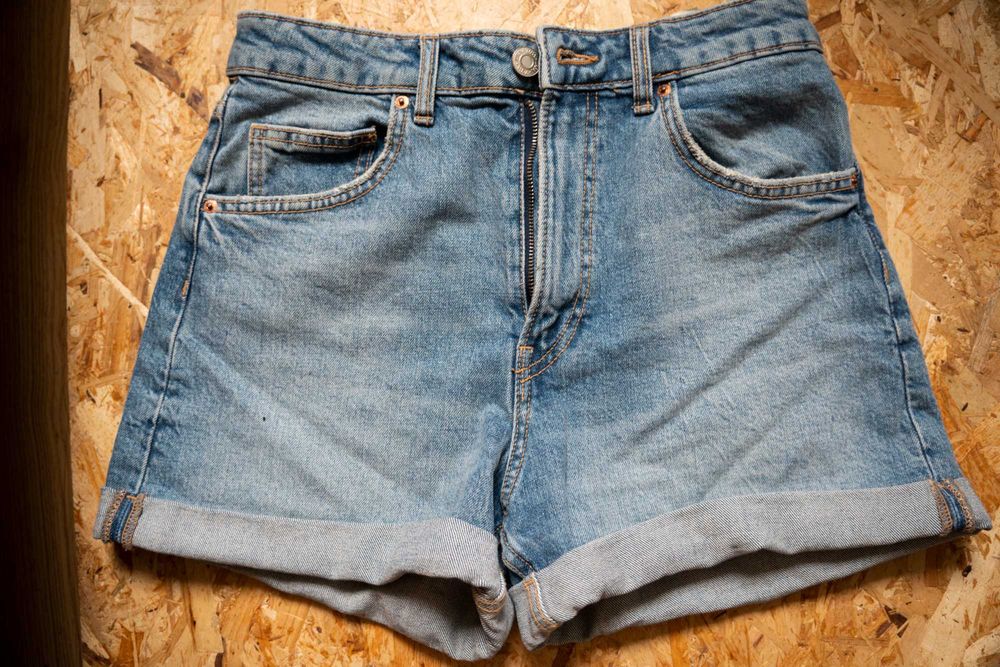 Дамски къси панталони ZARA