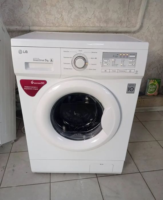 Стиральная машина LG 5 KG в идеальном состоянии