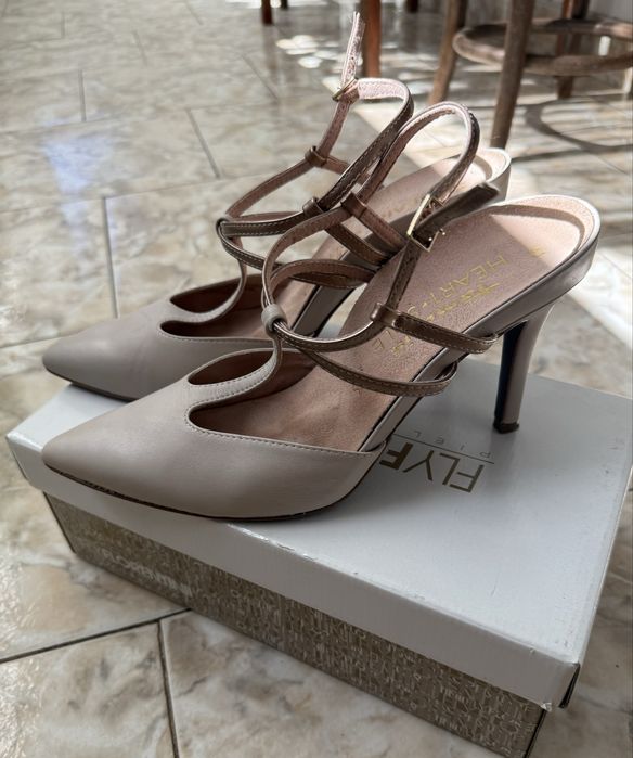 Sandale Tamaris de piele