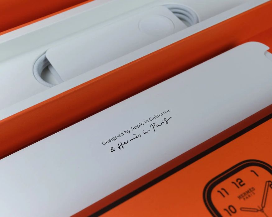 Apple Watch Hermès 10 46mm Silver Titanium – Hermès Grand H satiné (M)