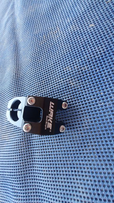 Vând ghidon cu pipeta și manșoane