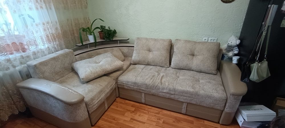 Продам диван углол-трансформер