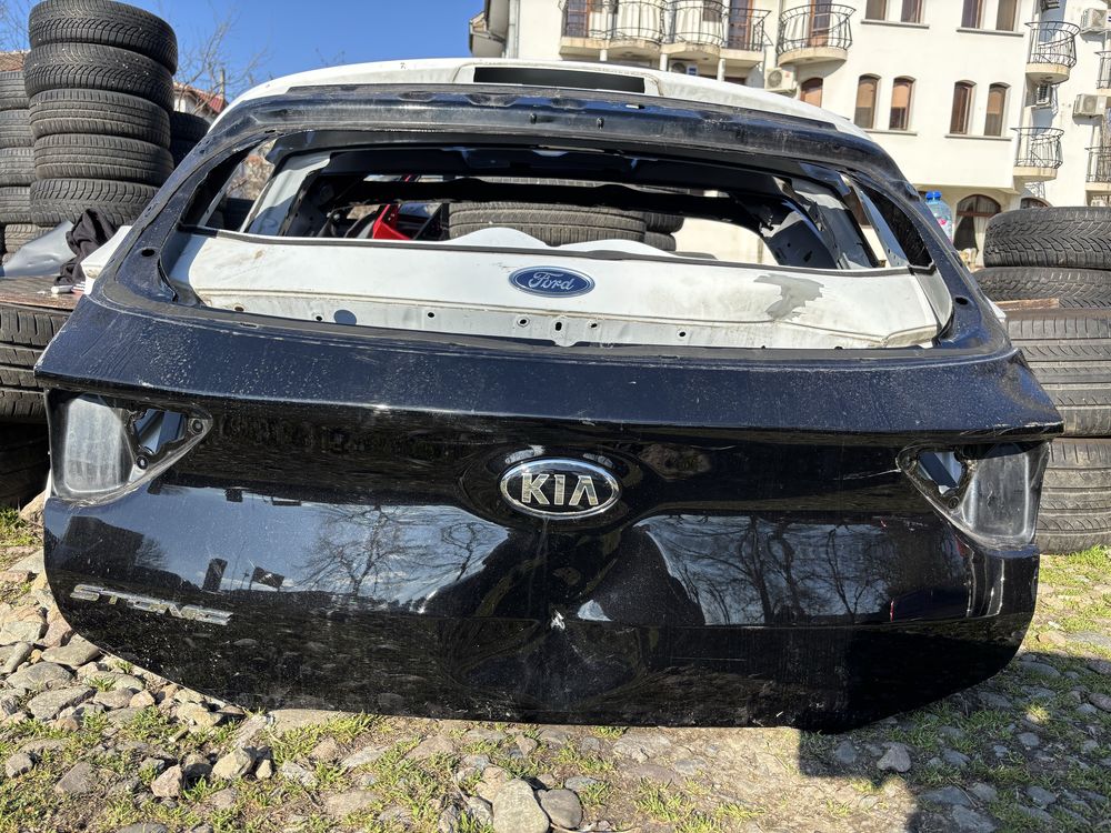Капак Kia Stonic