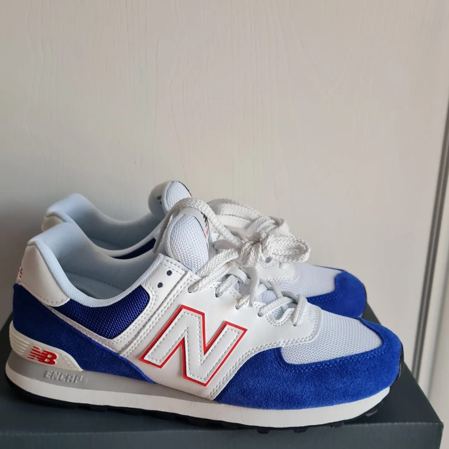 New Balance кроссовки новые 41/42 р