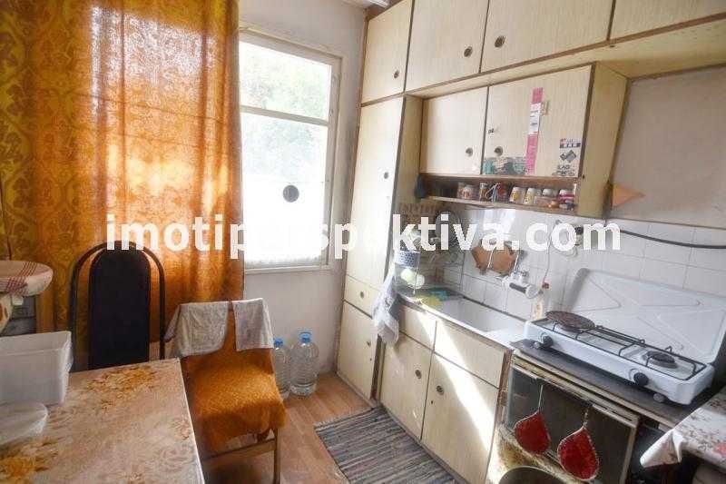 Продава се Тристаен апартамент в Пловдив, Христо Смирненски - 86 кв.м за 1047 €/кв.м - Снимка #3
