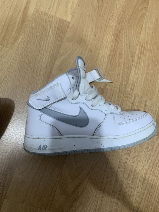 Af 1 mid white grey