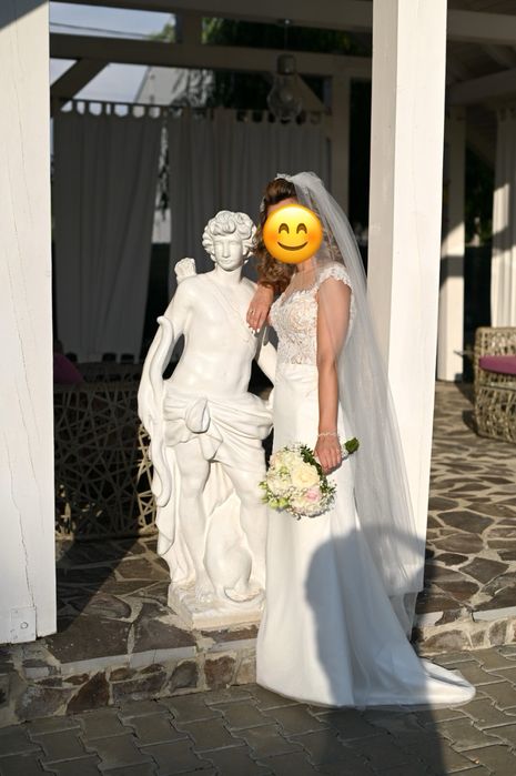 Vand Rochie mireasa pe comanda