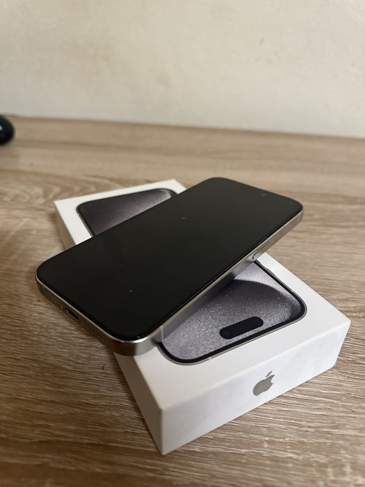 Vand/Schimb IPhone 15 pro 128 gb