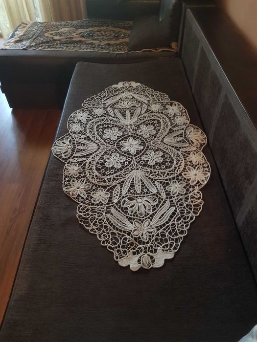 Vand fata de masamanual lucrata