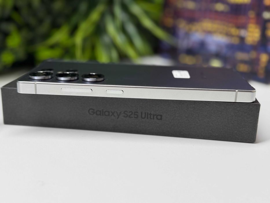 ! УнИкАт ! Samsung S25 Ultra 256GB Гаранция