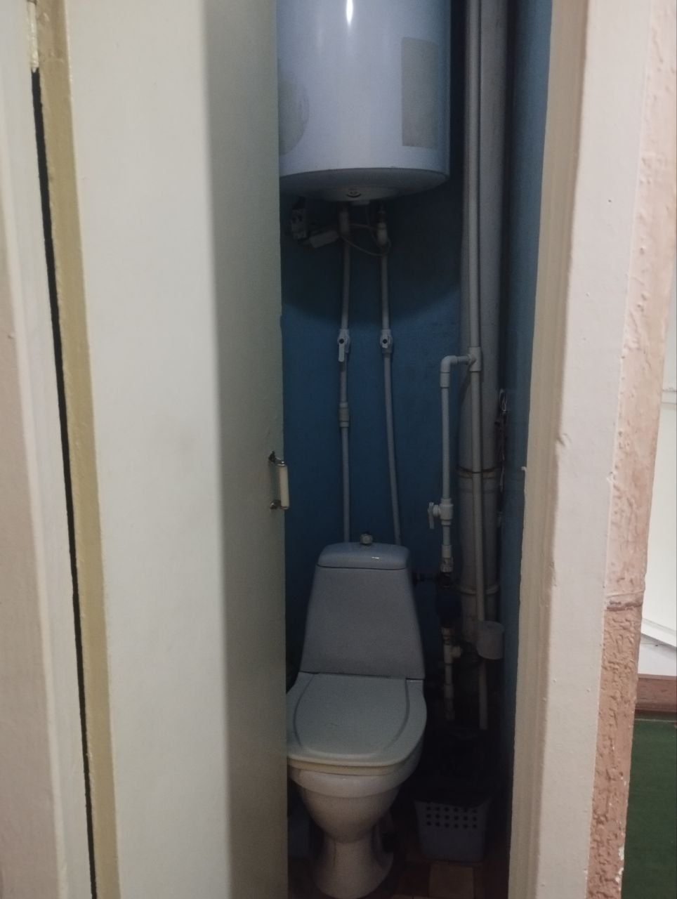 Chirchiq buston sanatoriyasida dom sotiladi narxi 50000 $ 3 xonali