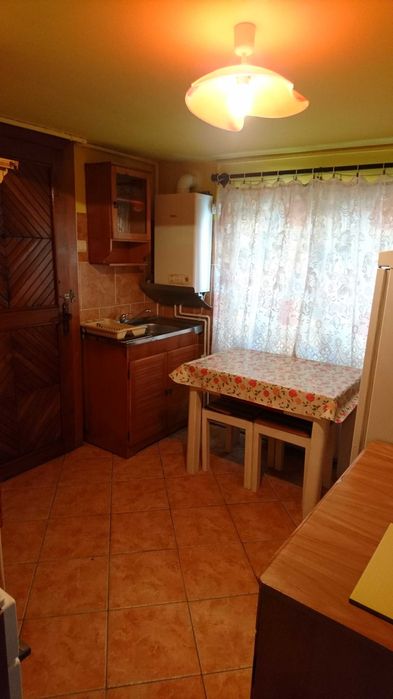 Închiriez casă cu 1 cameră