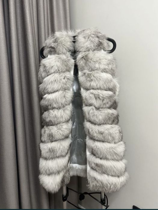 Продам две шубки по цене одной