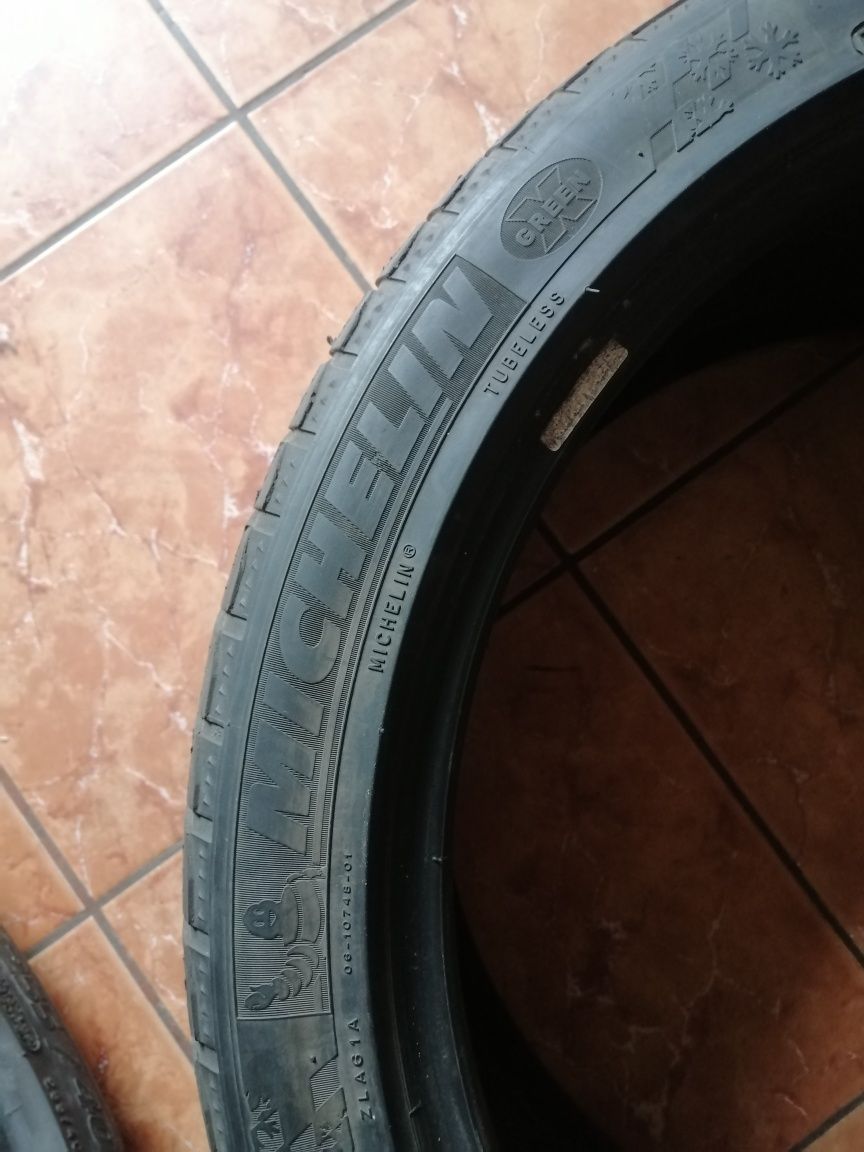 Vând 2 anvelope 255/40/20 Michelin