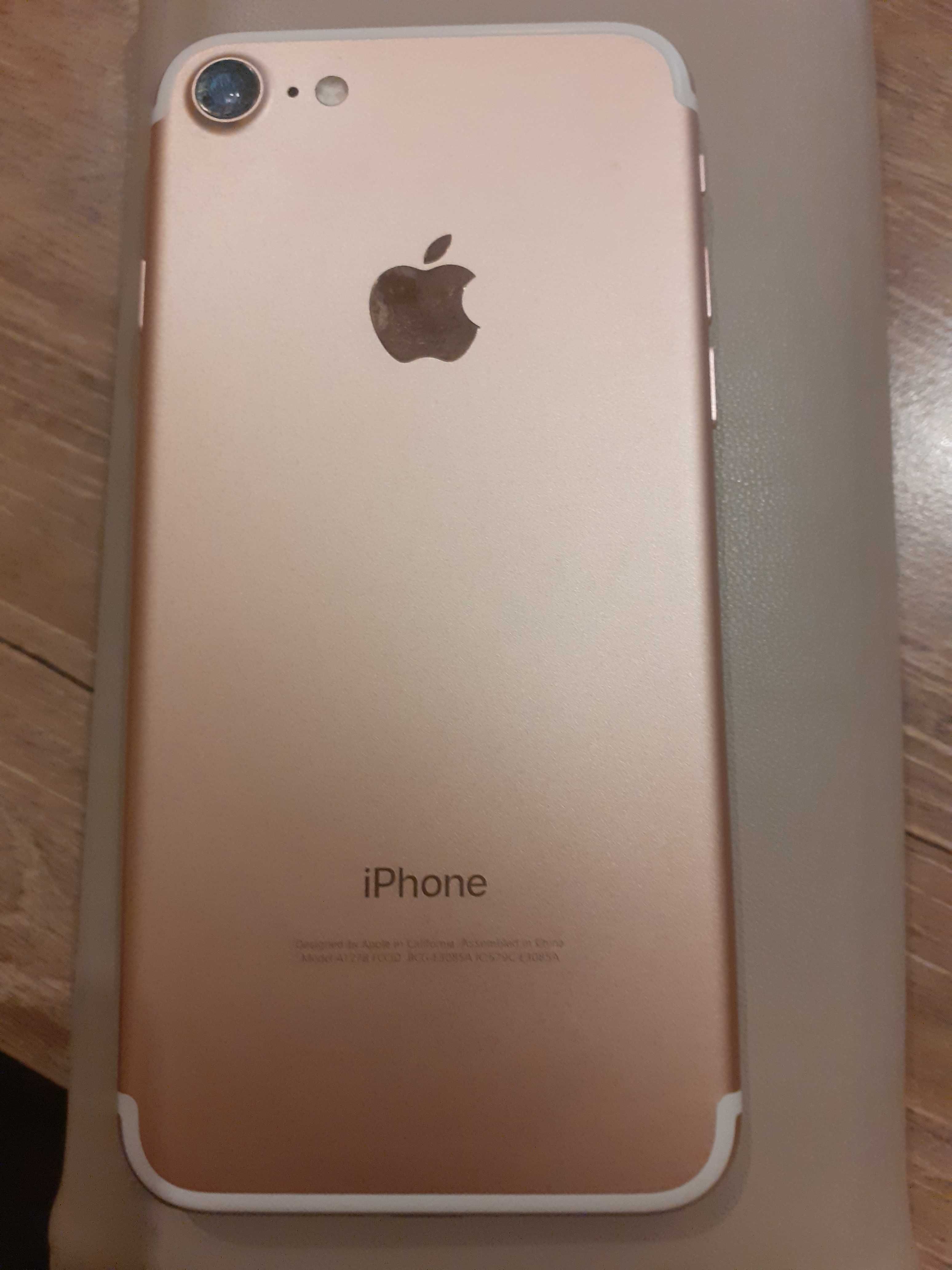 Продавам Iphone 7