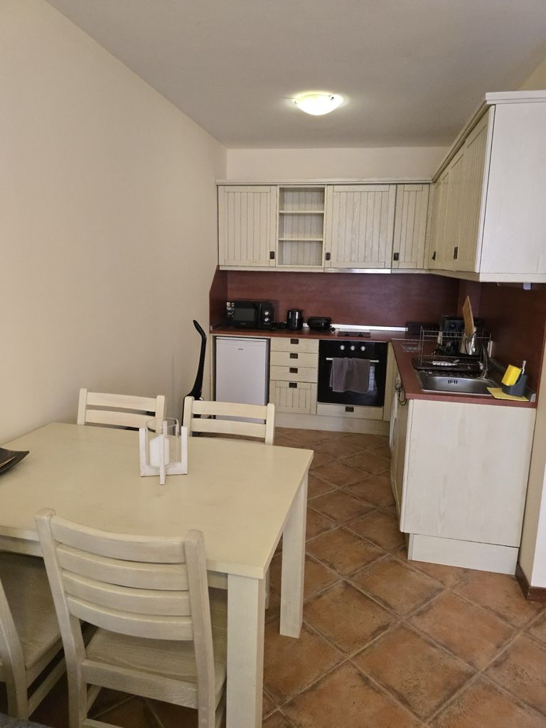 Дава се под наем Двустаен апартамент в Банско - 75 кв.м за 612 € - Снимка #11